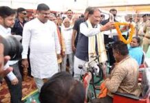 जब मुख्यमंत्री साय ने थामा हाथ, तो दिव्यांग हितग्राही की जिंदगी में लौटी उम्मीद की रौशनी