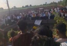 महाराष्ट्र के पंढरपुर में दर्दनाक हादसा, श्रद्धालुओं से भरी पिकअप वैन कुएं में गिरी
